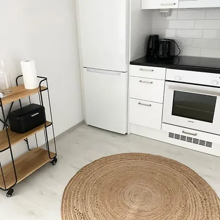 Kauniainen Beautiful With Parking דירה אספו