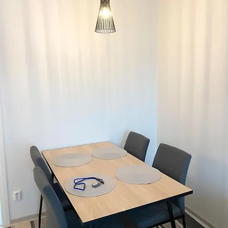 Kauniainen Beautiful With Parking אספו